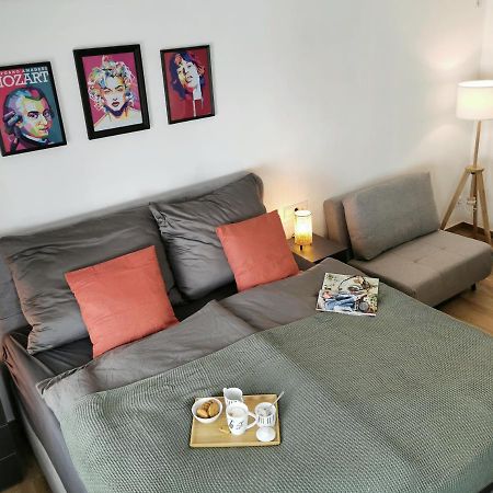 Neues City Center Piano Appartement Mit Netflix Klagenfurt am Woerthersee Exterior photo