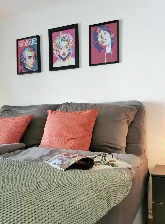 Neues City Center Piano Appartement Mit Netflix Klagenfurt am Woerthersee Exterior photo